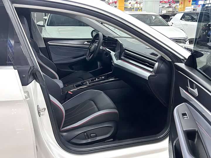 Фото 6 - Volkswagen Lamando L