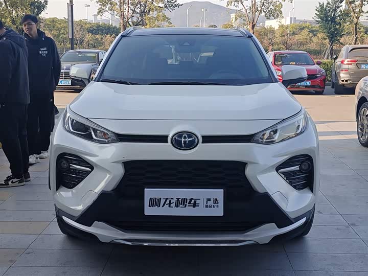 Фото 3 - Toyota Wildlander