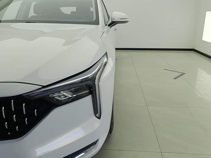 Фото 5 - Bestune B70