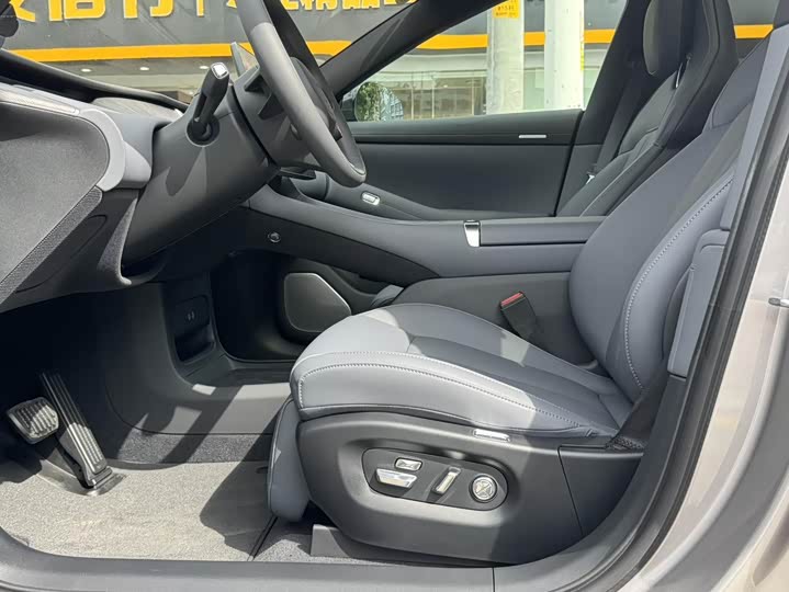 Фото 5 - Xiaomi YU7