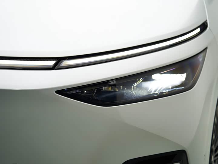 Фото 7 - XPeng X9