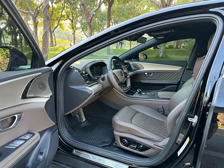 Фото 9 - BYD Han