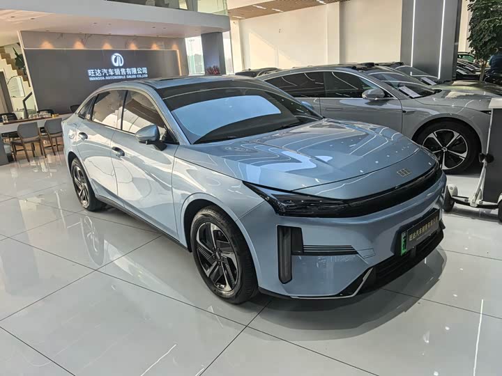 Фото 3 - Geely Galaxy L6