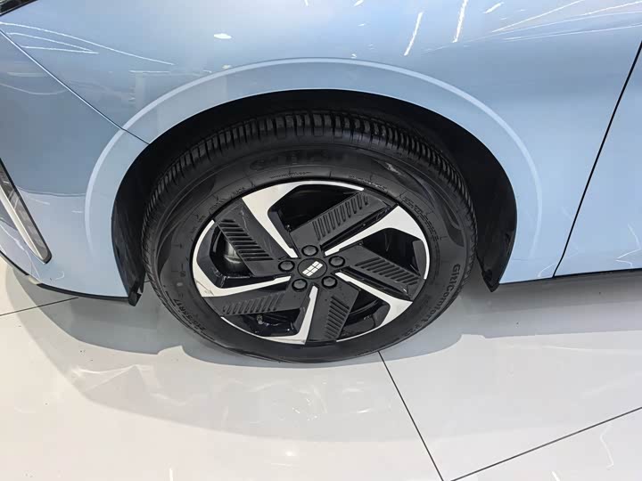 Фото 5 - Geely Galaxy L6