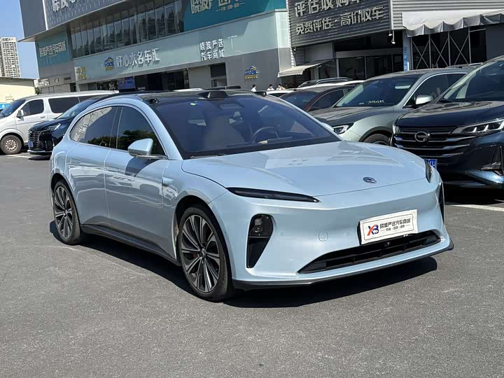 Фото 2 - Nio ET5T