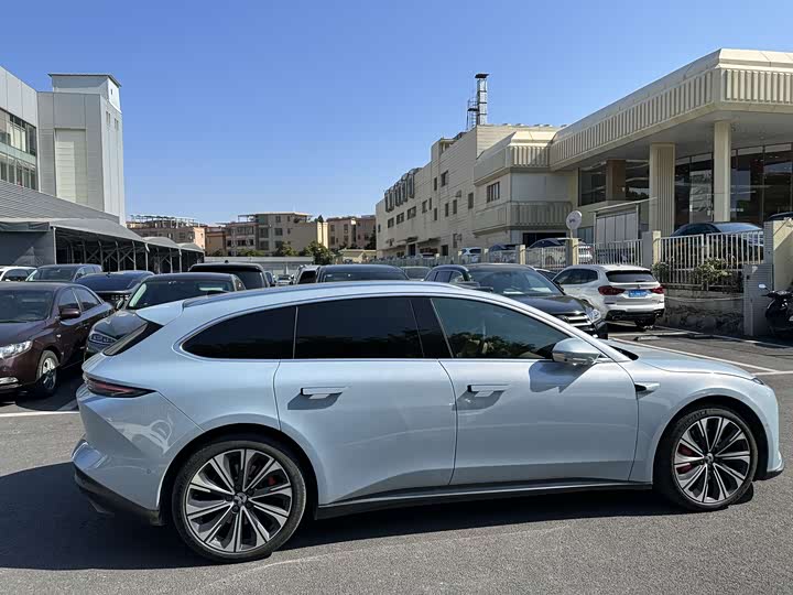 Фото 4 - Nio ET5T