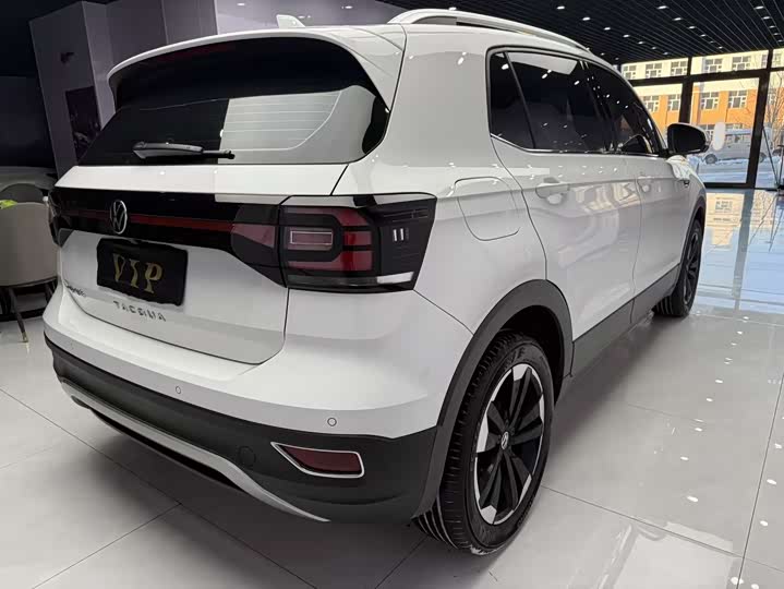 Фото 6 - Volkswagen Tacqua