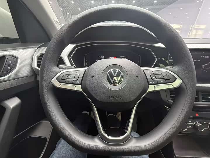 Фото 8 - Volkswagen Tacqua
