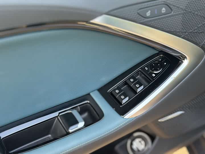 Фото 6 - MG Motor 7