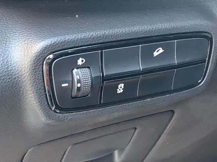 Фото 7 - GAC Trumpchi M6