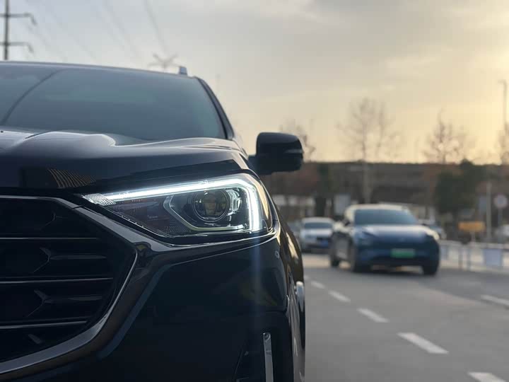 Фото 2 - Ford Edge