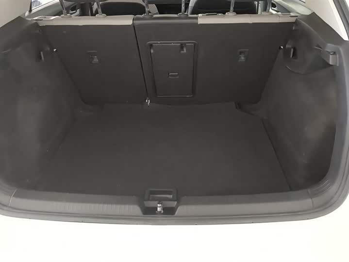 Фото 4 - Volkswagen Golf