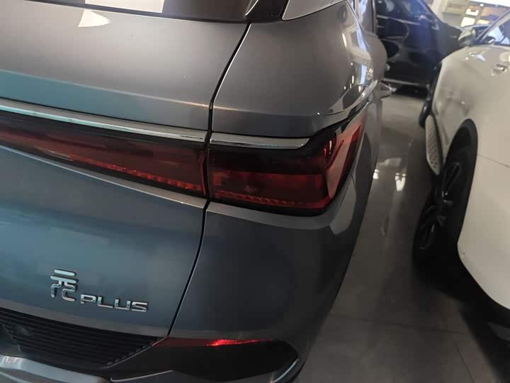 Фото 8 - BYD Yuan Plus