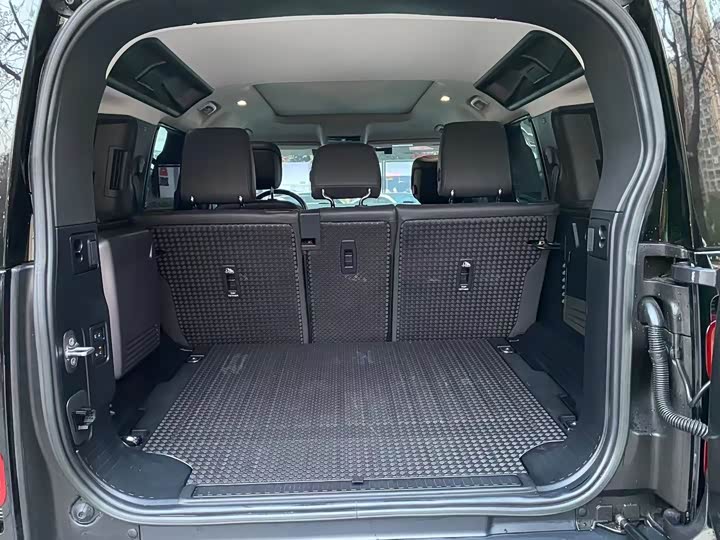 Фото 8 - Land Rover Defender