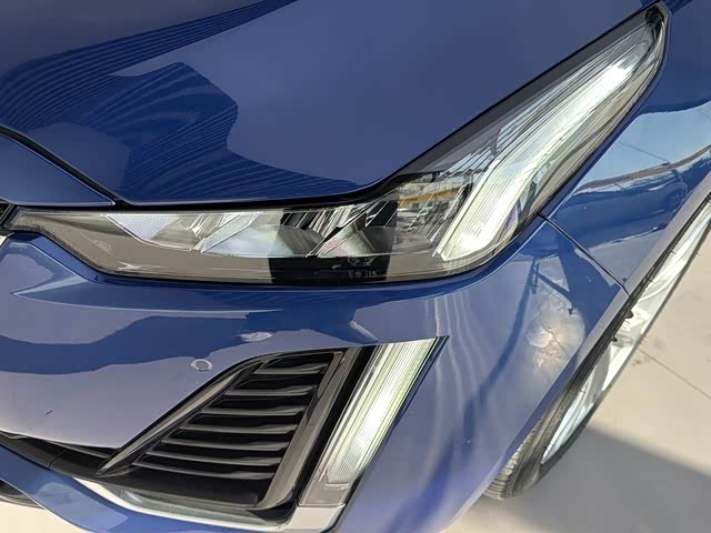 Фото 9 - Cadillac CT5