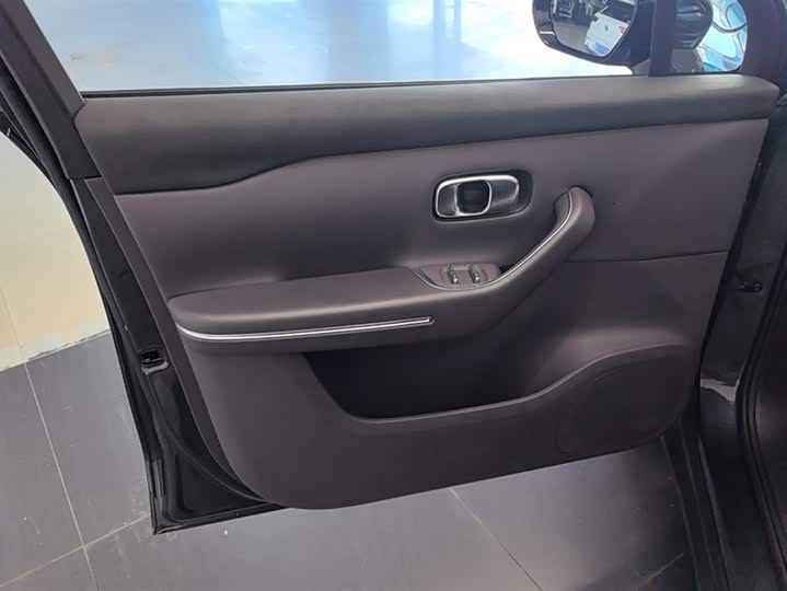 Фото 7 - Leapmotor C10