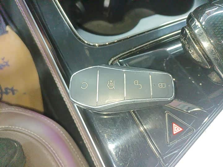 Фото 9 - BYD Han