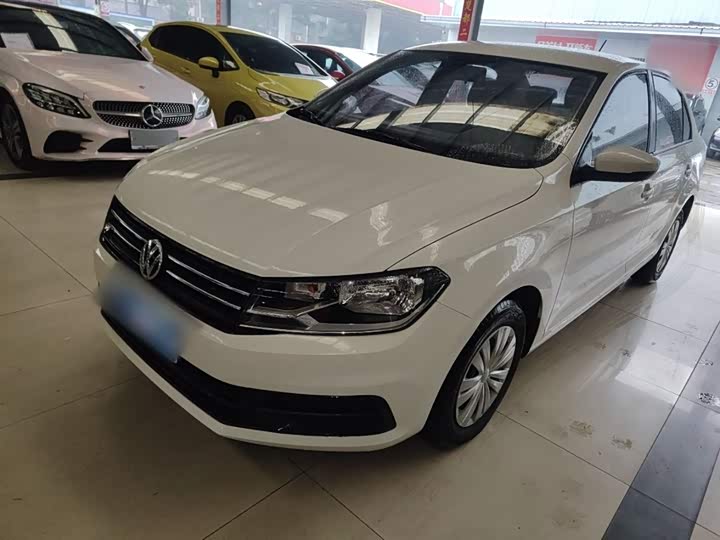 Фото 1 - Volkswagen Santana