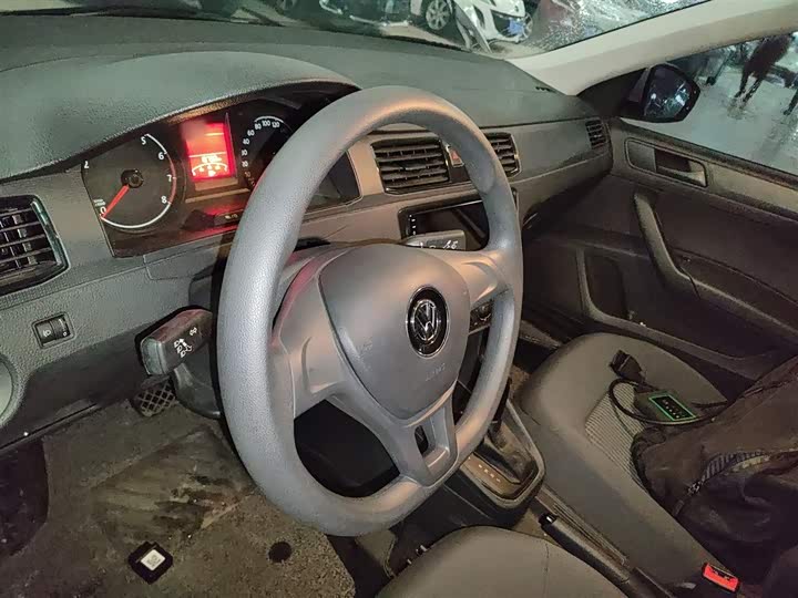 Фото 3 - Volkswagen Santana