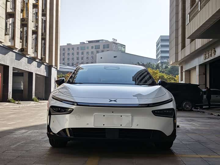 Фото 2 - XPeng F57