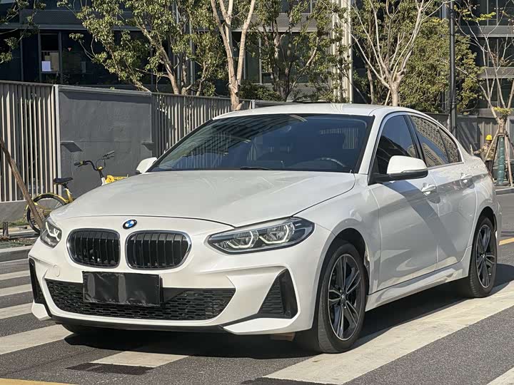 Фото 1 - BMW 1 Series