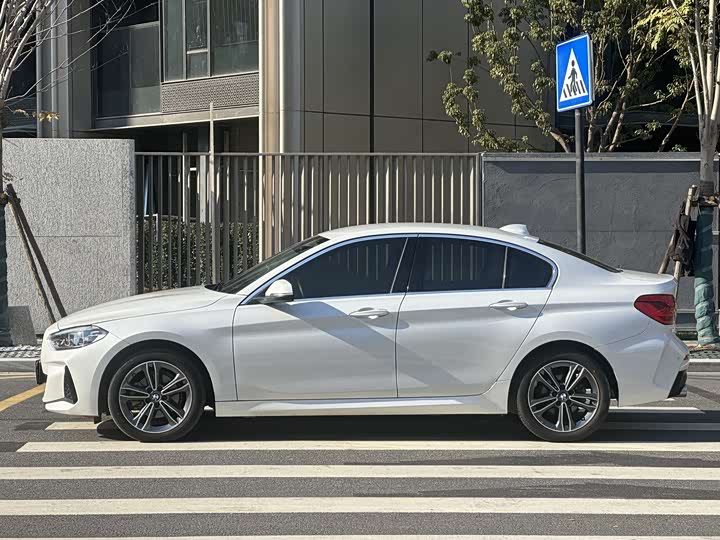 Фото 4 - BMW 1 Series