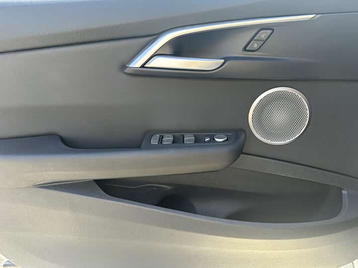 Фото 9 - BMW 1 Series