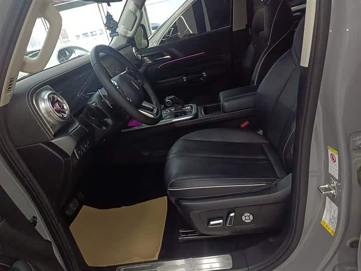 Фото 7 - Tank 300