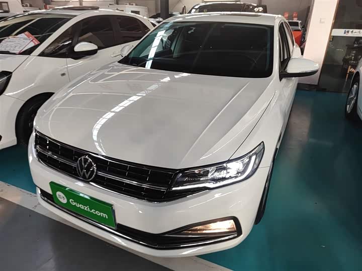 Фото 2 - Volkswagen Bora