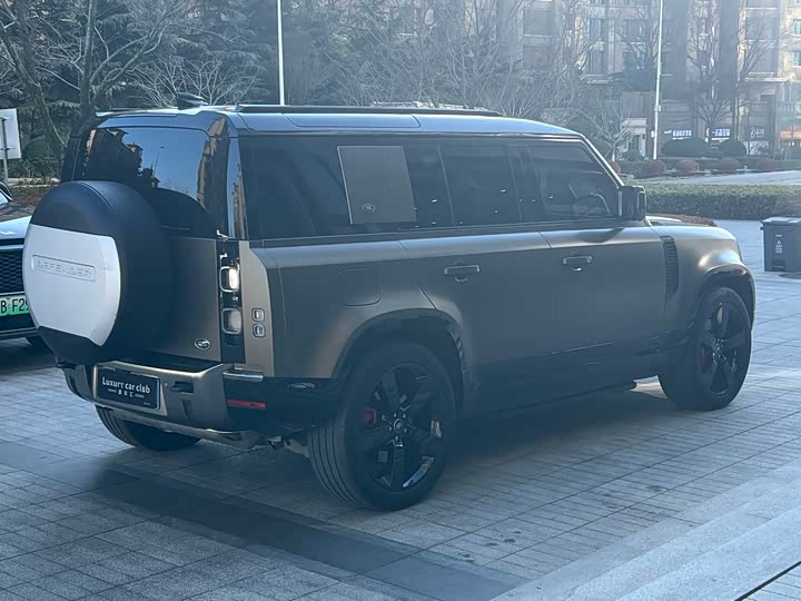 Фото 5 - Land Rover Defender