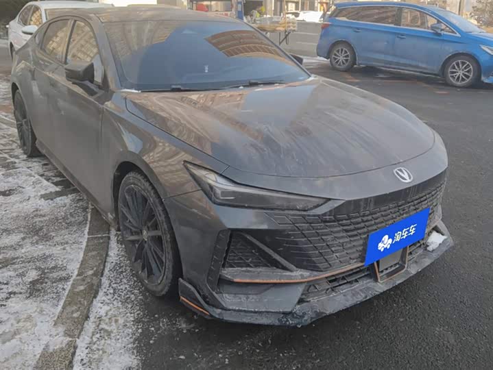 Фото 2 - Changan UNI-V