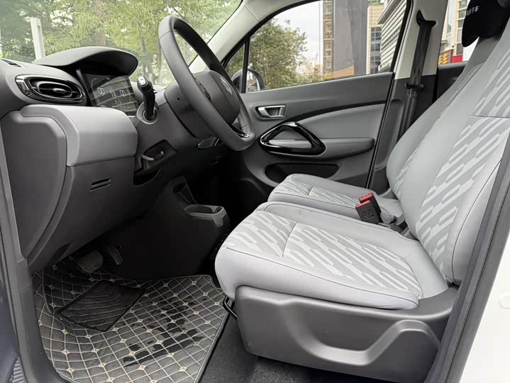 Фото 6 - Leapmotor T03