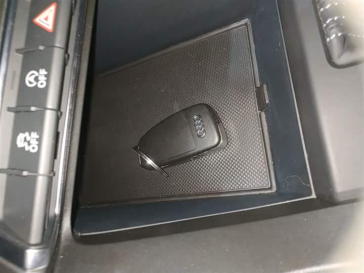 Фото 9 - Audi Q3