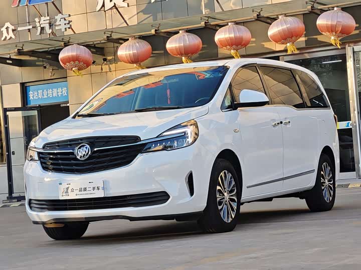 Фото 1 - Buick GL8 ES