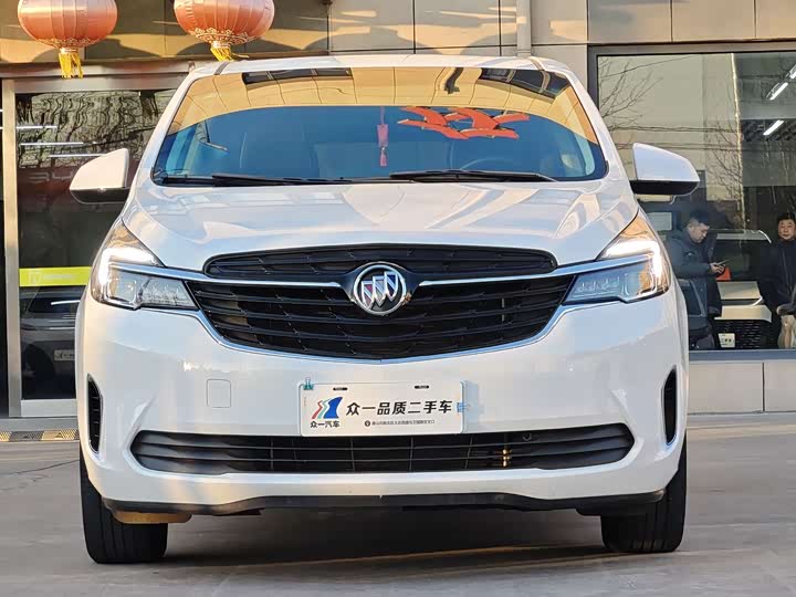 Фото 2 - Buick GL8 ES