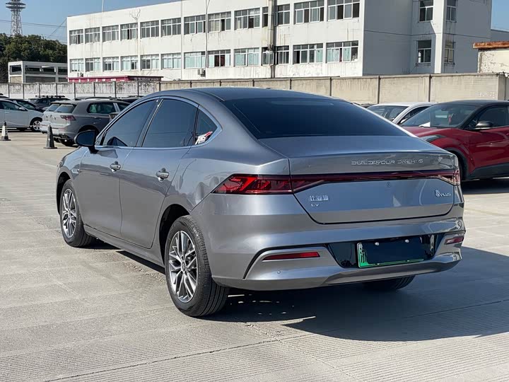 Фото 9 - BYD Qin Plus