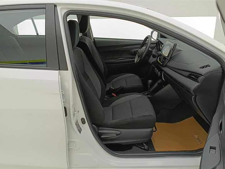 Фото 8 - Toyota Vios