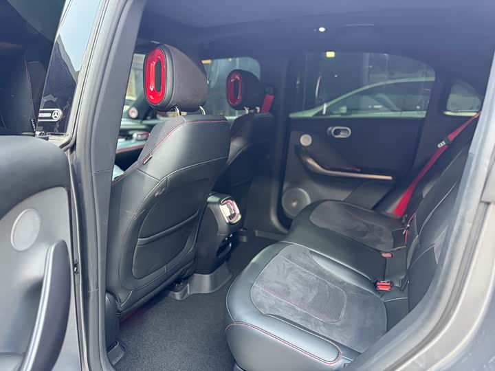 Фото 9 - Smart #1