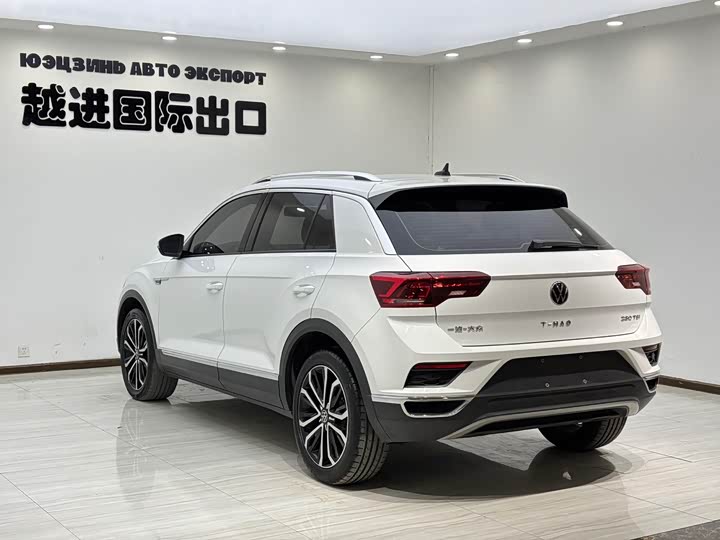 Фото 8 - Volkswagen T-Roc