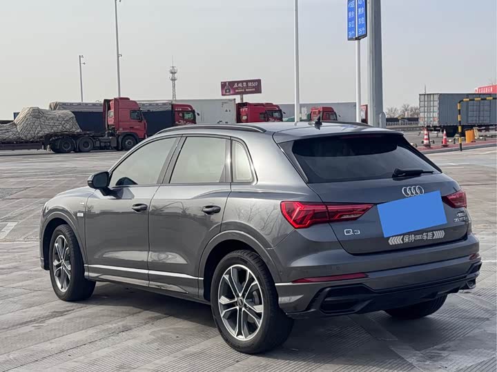 Фото 6 - Audi Q3