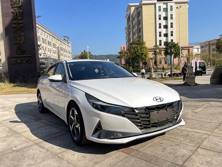 Фото 3 - Hyundai Elantra N line