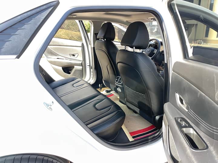 Фото 8 - Hyundai Elantra N line