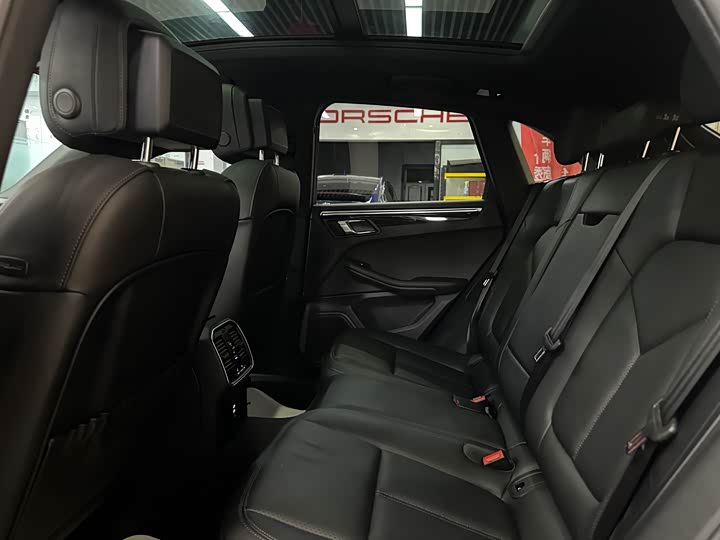 Фото 9 - Porsche Macan