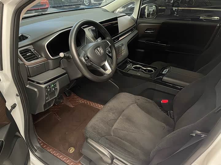 Фото 4 - Honda Odyssey