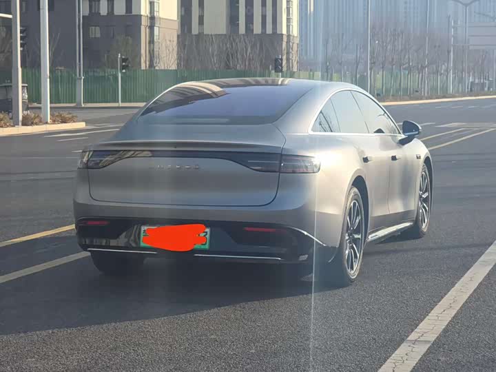 Фото 9 - Luxeed S7