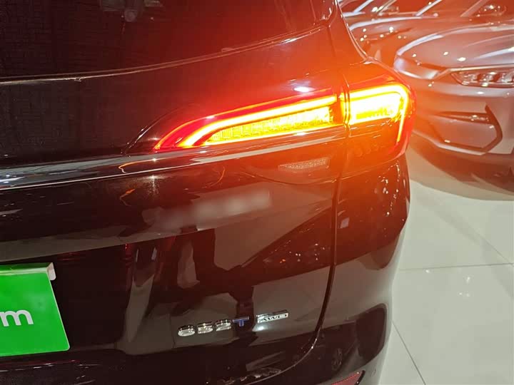 Фото 8 - Buick Envision Plus