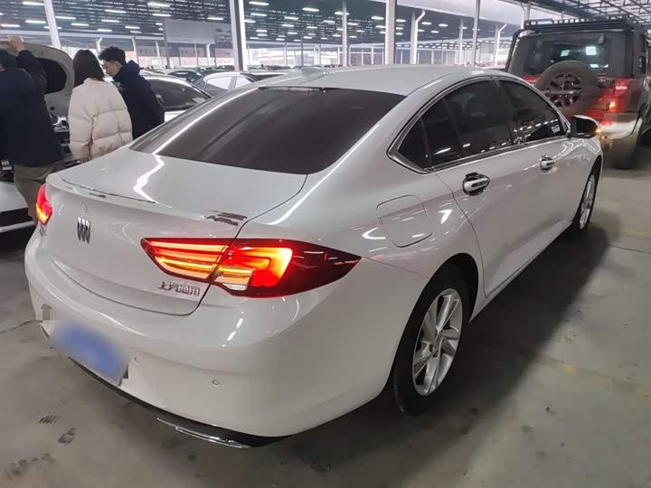 Фото 7 - Buick Regal