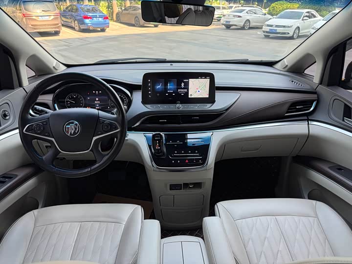 Фото 7 - Buick GL8 ES