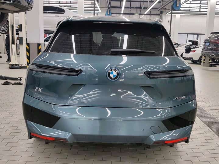 Фото 5 - BMW iX