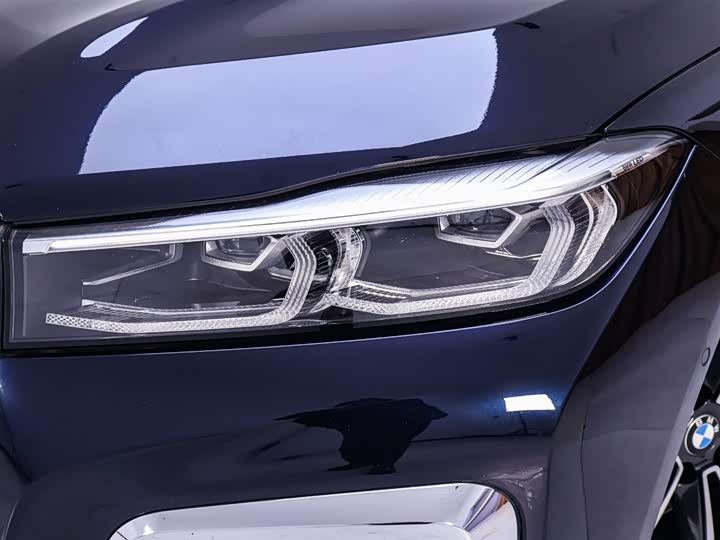 Фото 4 - BMW 7 Series